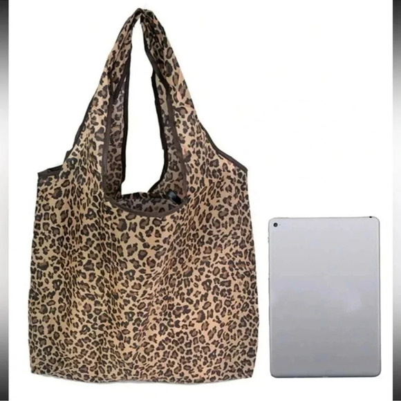 Leopard Print Reusable Market Bag - Picture 4 of 5